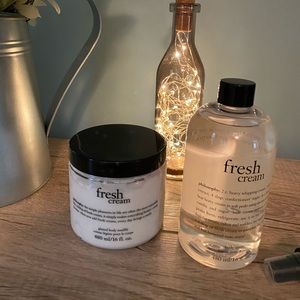 Philosophy glazed Soufflé cream and spritz